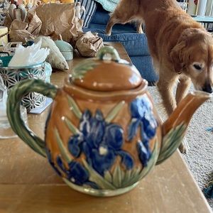 Iris collector’s Henriksen numbered and signature glazed ceramic Christmas gift